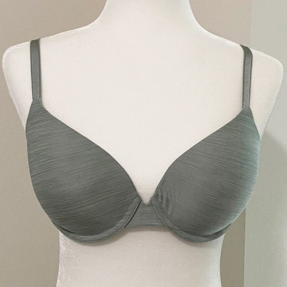 Victoria's Secret Uplift Semi Demi Bra - Picture 2 of 7